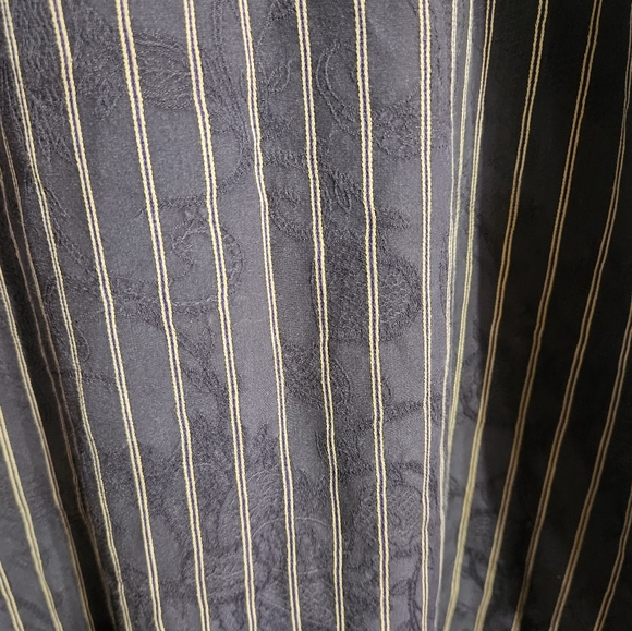 Long Sleeve Button Down by Saltaire Sz XL - Picture 6 of 7